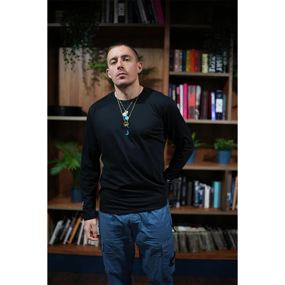 MOMENTS PASSED BLACK LONGSLEEVE TEE - Image 2